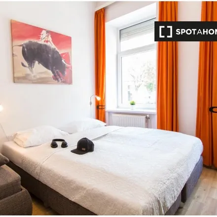 Rent this 1 bed apartment on Roseggergasse 32 in 1160 Vienna, Austria