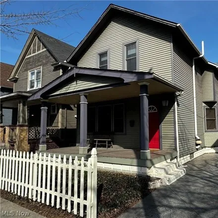 Image 1 - 1030 Fairfield Avenue, Cleveland, OH 44113, USA - House for sale