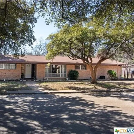 Buy this 3 bed house on 617 West Zenith Avenue in Temple, TX 76501