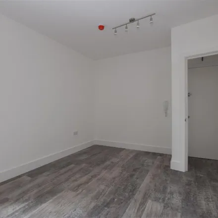 Rent this 1 bed apartment on Hamilton House (No 17) in Cedar Road, London