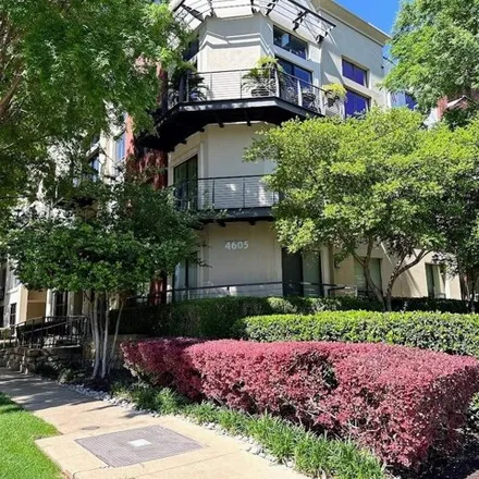 Rent this 1 bed condo on 2902 Raleigh Street in Dallas, TX 75219