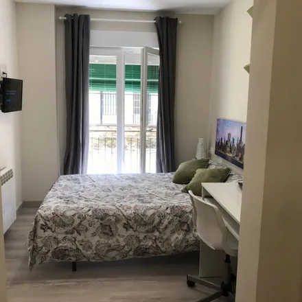 Rent this 3 bed apartment on Calle Trabuco in 18001 Granada, Spain