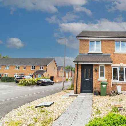 Image 1 - unnamed road, Taffs Well, CF15 7AS, United Kingdom - Duplex for rent