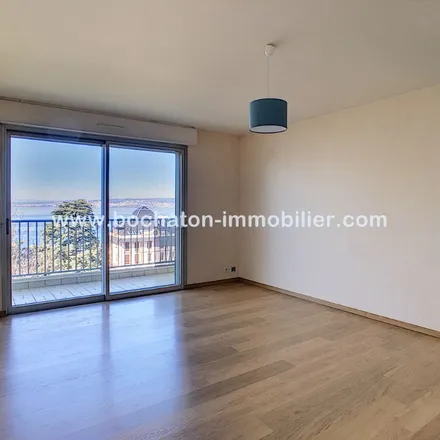 Rent this 3 bed apartment on 4 Avenue de Grande Rive in 74500 Évian-les-Bains, France