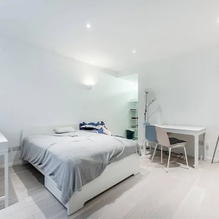 Rent this studio apartment on Sainsbury's in 158a Cromwell Road, London