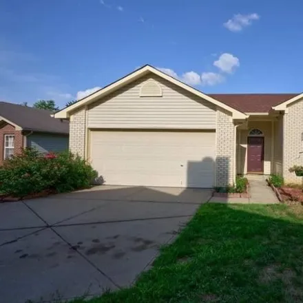 Rent this 3 bed house on 1363 Briar Meadow Court in Indianapolis, IN 46217