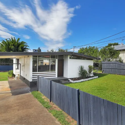 Image 1 - 37 Dykes Street, Mount Gravatt East QLD 4122, Australia - Apartment for rent