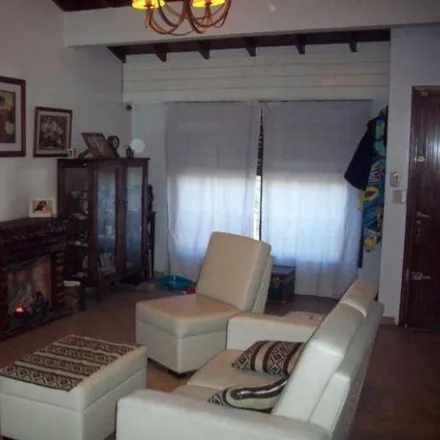 Buy this 3 bed house on Illia y Carrasco in Doctor Arturo Illia, Partido de La Matanza