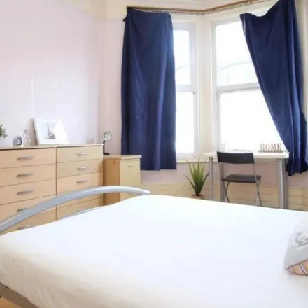 Rent this 1 bed apartment on 48 Wightman Road in London, N4 1DL