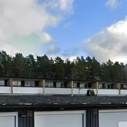 Rent this 7 bed townhouse on Spikverksgatan 264 in 724 79 Västerås, Sweden
