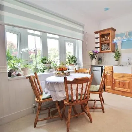 Image 3 - Salvington Hill, Worthing, BN13 3BB, United Kingdom - House for sale