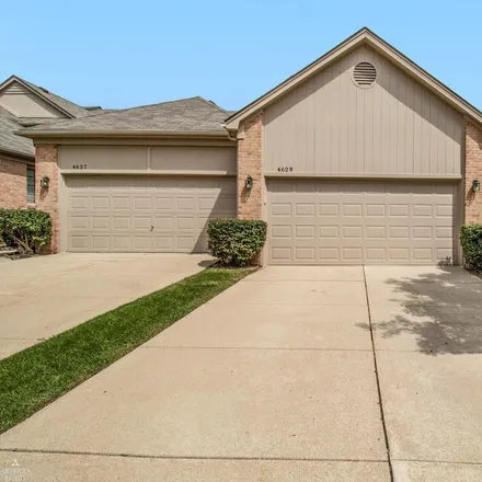 Image 1 - 4613 Royal Cove Drive, Shelby Charter Township, MI 48316, USA - Condo for sale