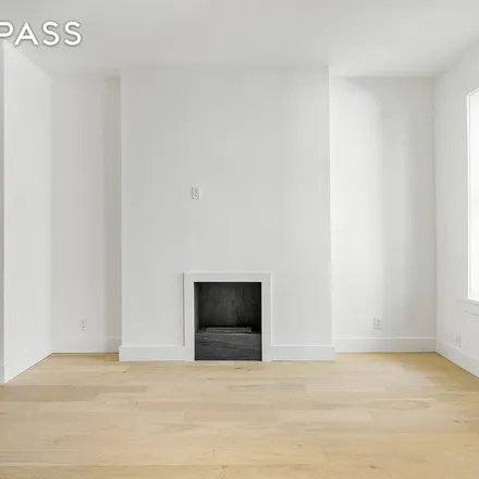 Image 7 - 234 West 20th Street, New York, NY 10011, USA - Townhouse for rent