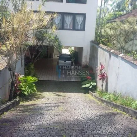 Buy this 6 bed house on Rua Triângulo Mineiro 115 in Saguaçu, Joinville - SC