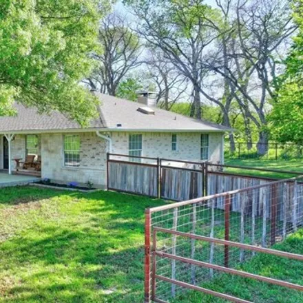 Image 2 - 240 Spring Creek Pkwy, Weatherford, Texas, 76087 - House for sale