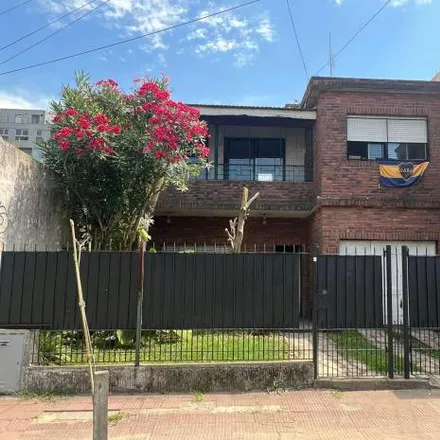 Buy this 2 bed house on Manuel Rodríguez Fragio in Partido de Ituzaingó, B1714 LVH Ituzaingó
