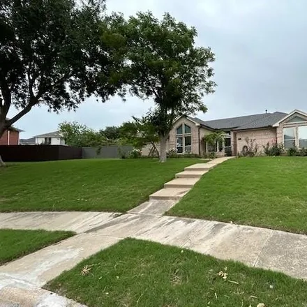 Buy this 3 bed house on 2770 Scarborough Lane in Carrollton, TX 75006
