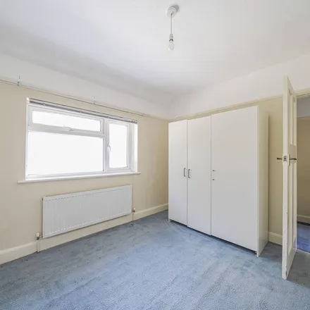 Rent this 3 bed apartment on Pinner Road in London, HA5 5PE
