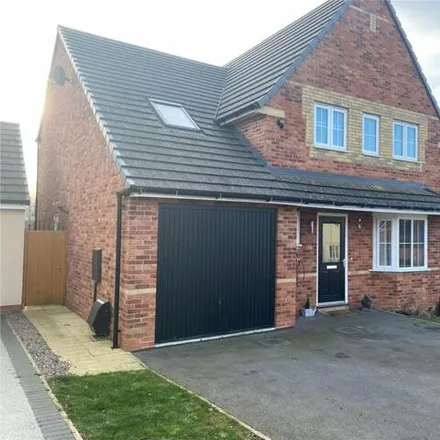 Buy this 5 bed house on Cowley Meadow Way in Crick, NN6 7TY