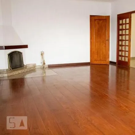 Rent this 4 bed house on Rua Antoninho Marmo in Horto Florestal, São Paulo - SP