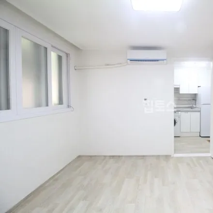 Image 2 - 서울특별시 강남구 논현동 214-19 - Apartment for rent
