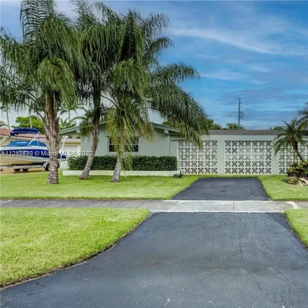 Image 1 - 308 North Crescent Drive, West Hollywood, Hollywood, FL 33021, USA - House for rent