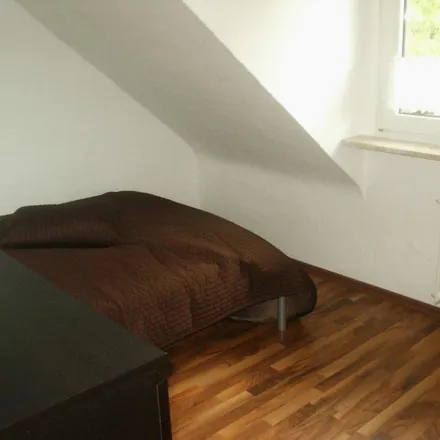 Rent this 3 bed apartment on Heiderhöfen 65 in 46049 Oberhausen, Germany