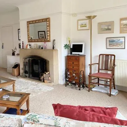 Image 5 - Britten Road, Lee-on-the-Solent, PO13 9JW, United Kingdom - House for sale