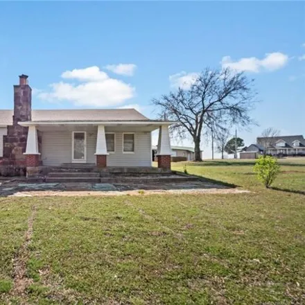 Buy this 3 bed house on OK 82 in Cherokee County, OK