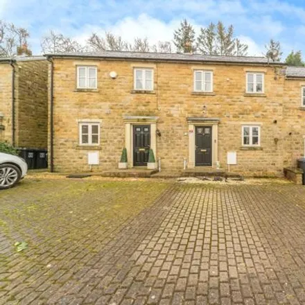 Buy this 3 bed townhouse on Eckroyd Close in Brierfield, BB9 0QG