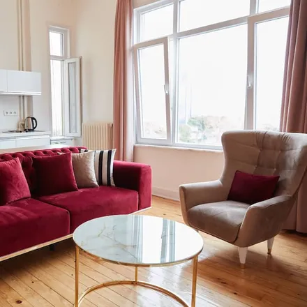 Rent this 3 bed house on 34435 Beyoğlu