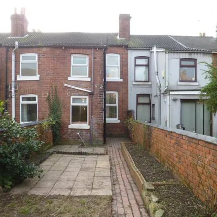 Rent this 2 bed townhouse on Jubilee Road in Doncaster, DN1 2UD