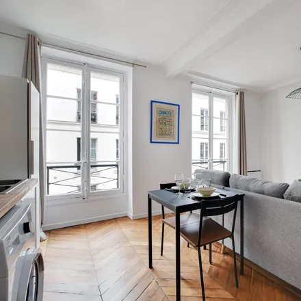 Image 3 - 33 Rue des Petites-Écuries, 75010 Paris, France - Apartment for rent