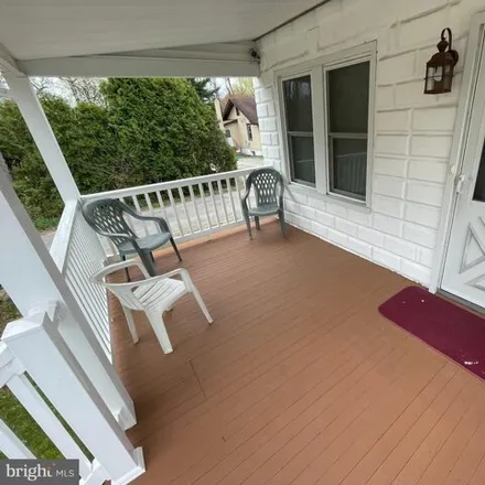 Image 6 - 6th Street, Florence Station, Florence Township, NJ 08554, USA - House for rent