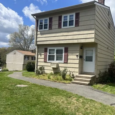 Rent this 3 bed house on 85 Lantern Dr Unit 1 in Naugatuck, Connecticut