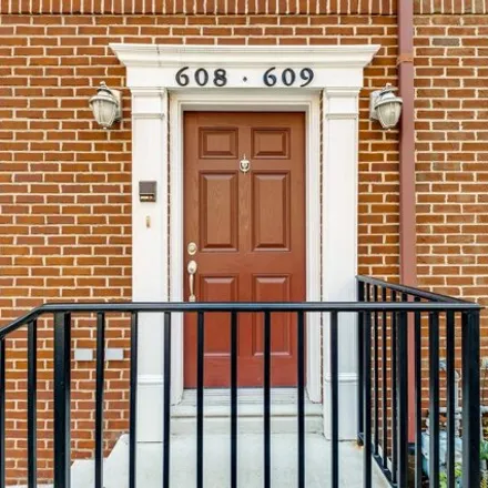 Rent this 3 bed condo on 100 Captains Way in Philadelphia, PA 19146