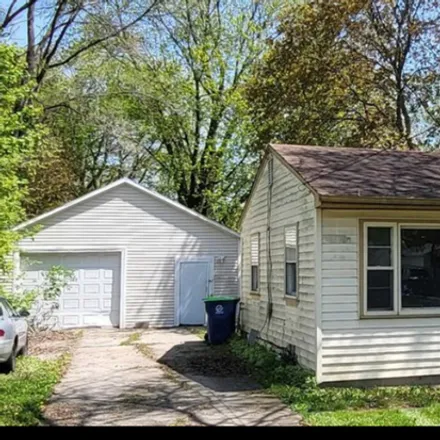 Rent this 3 bed house on 1857 Prospect St