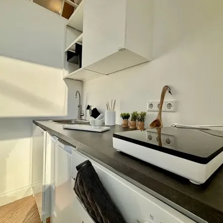 Rent this 2 bed apartment on Ottostraße 1 in 50823 Cologne, Germany