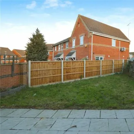 Image 4 - Northampton Grove, Basildon, SS16 6ED, United Kingdom - House for sale