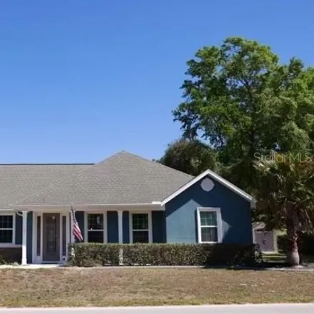 Buy this 3 bed house on 16457 Southeast 83rd Avenue in Marion County, FL 34491
