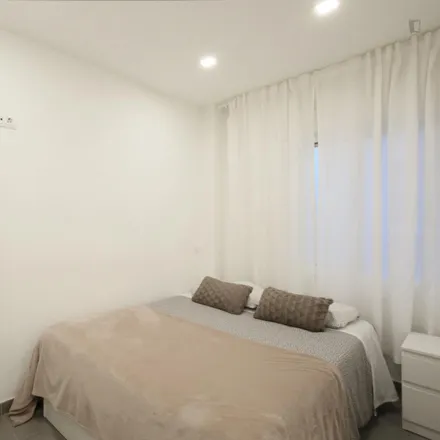 Rent this 1 bed apartment on Madrid in La Alcaparra, Calle de Toledo