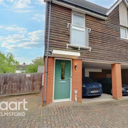 Rent this 2 bed house on Rushes Place in Chelmer Road, Chelmsford