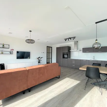 Rent this 2 bed apartment on CoolTower in Hoornbrekersstraat, 3011 CL Rotterdam