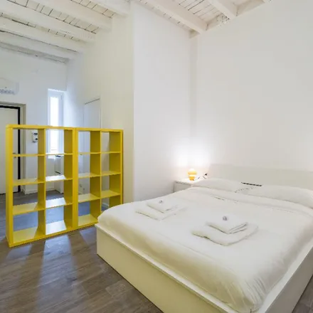 Image 3 - Commissariato Garibaldi-Venezia, Via Giovanni Schiaparelli, 20124 Milan MI, Italy - Apartment for rent