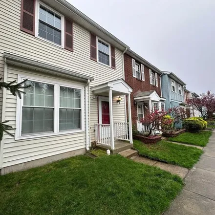 Rent this 3 bed townhouse on 2820 Hollywood Road in Idylwood, Fairfax County
