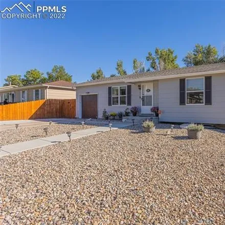 Image 3 - 4635 Frost Drive, Colorado Springs, CO 80916, USA - House for sale
