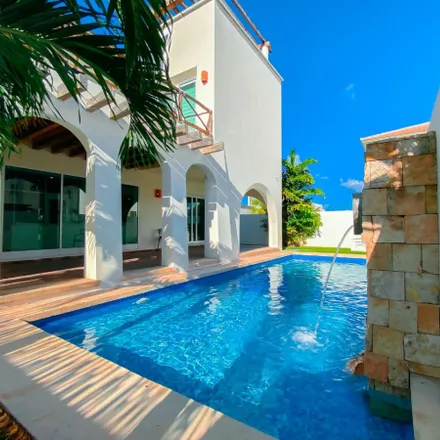 Buy this 8 bed house on Parque Garrafón in Punta Sur Trail, Isla Mujeres