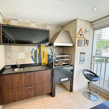Buy this 3 bed apartment on Rua Rondinha in Chácara Inglesa, São Paulo - SP