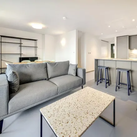 Rent this 3 bed apartment on 52-74 St Leonard's Road in London, E14 0QU