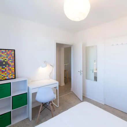 Rent this 4 bed room on 17 Avenue Aristide Briand in 31400 Toulouse, France